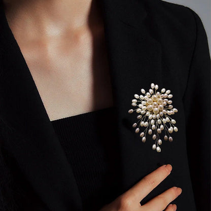 🎄【Christmas Carnival】🎁✨Ladies' high-end exquisite handmade pearl brooch