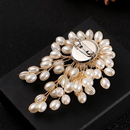 🎄【Christmas Carnival】🎁✨Ladies' high-end exquisite handmade pearl brooch