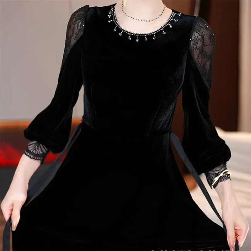 🎉Happy New Year! 50% OFF 🛍️Women's Elegant Lace Patchwork Velvet Dress