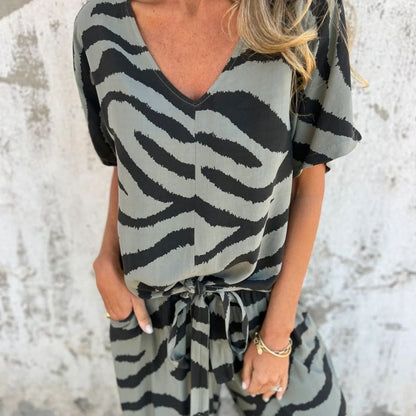 🔥New Year Hot Sale🔥Women's Zebra Print V-Neck Top & Pants Two-Piece Set